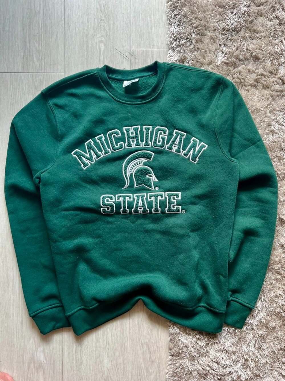 Michigan State Spartans Embroidered Crewneck Sweater Men’s Large Green Fleece